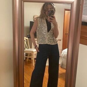 💥MOVING SALE 💥
Topshop sparkly beaded top